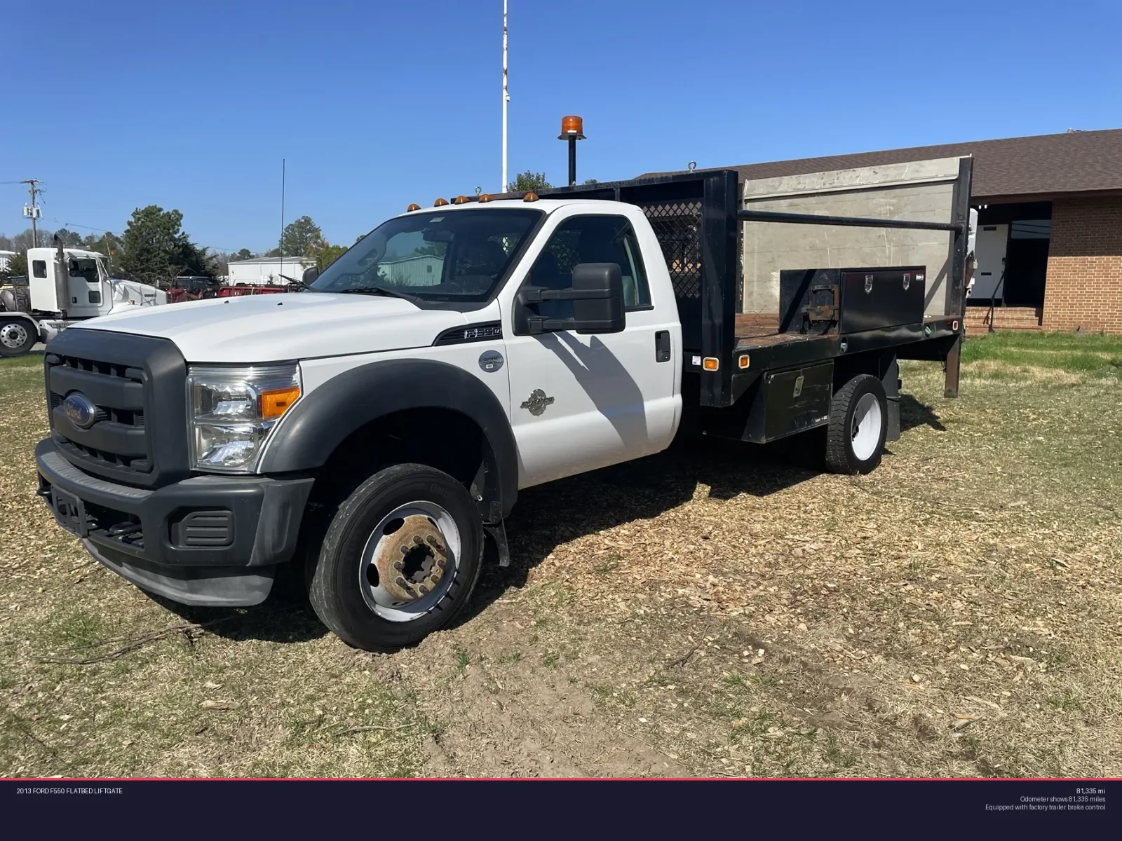 2013 FORD F550 Flatbed Liftgate