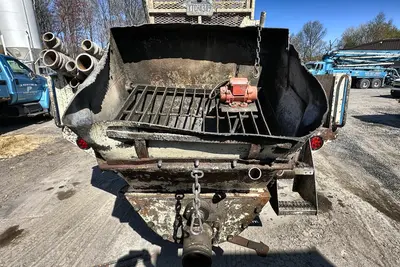 2006 FORD F650 Line Pump Truck - view 19 of 30