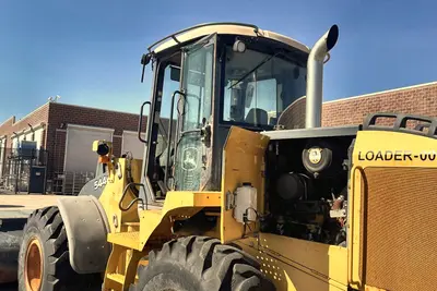2011 DEERE 544K - view 12 of 30