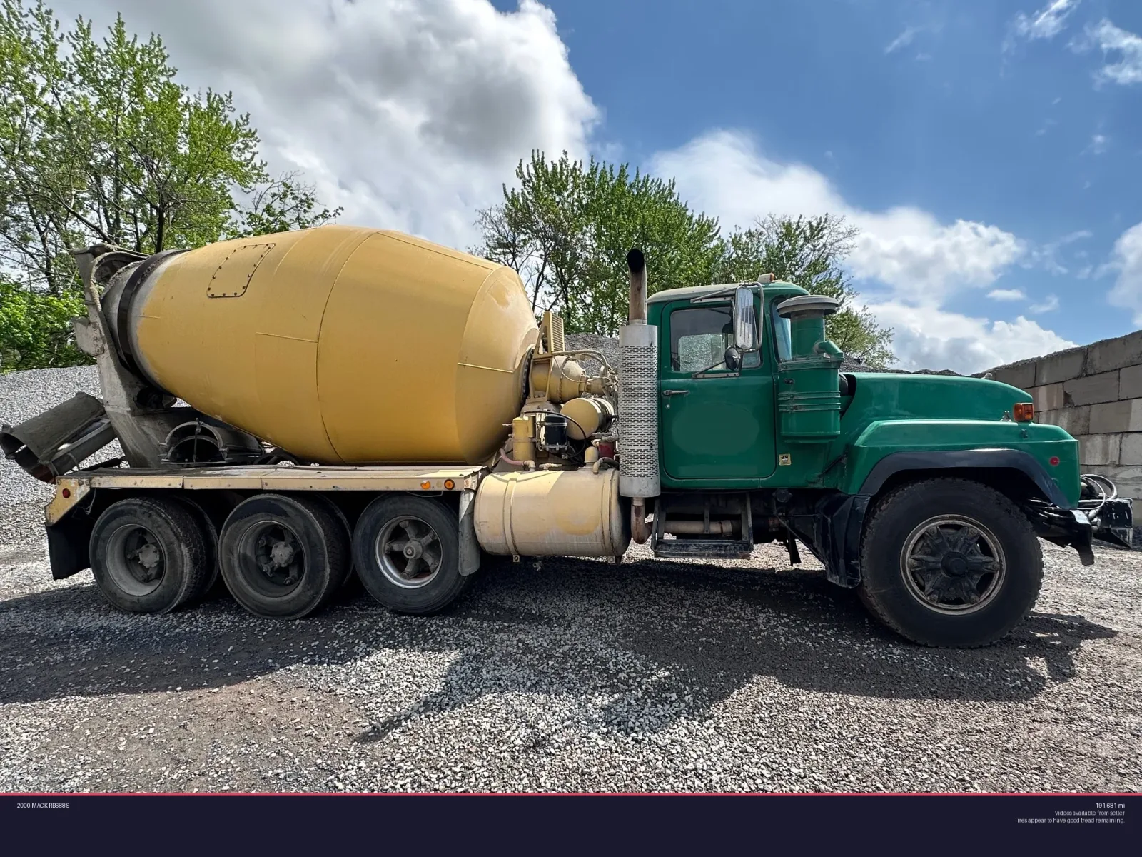 2000 MACK RB688S