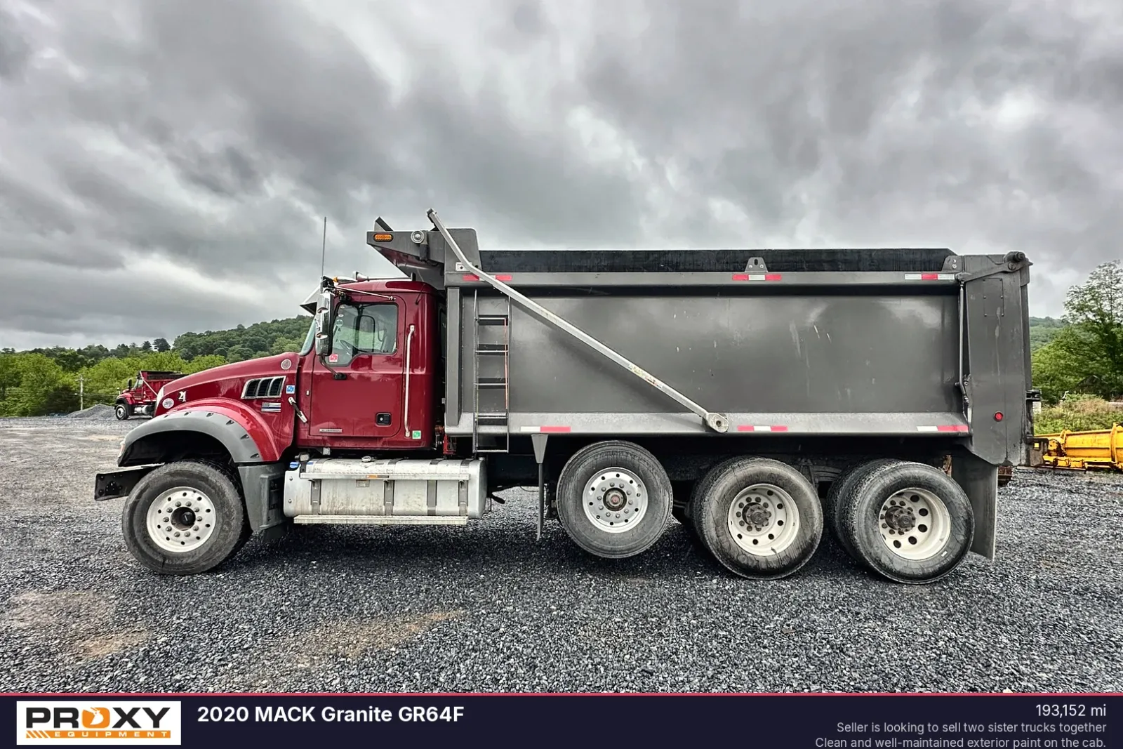 2020 MACK Granite GR64F