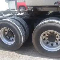2019 INTERNATIONAL LT625 - view 10 of 31