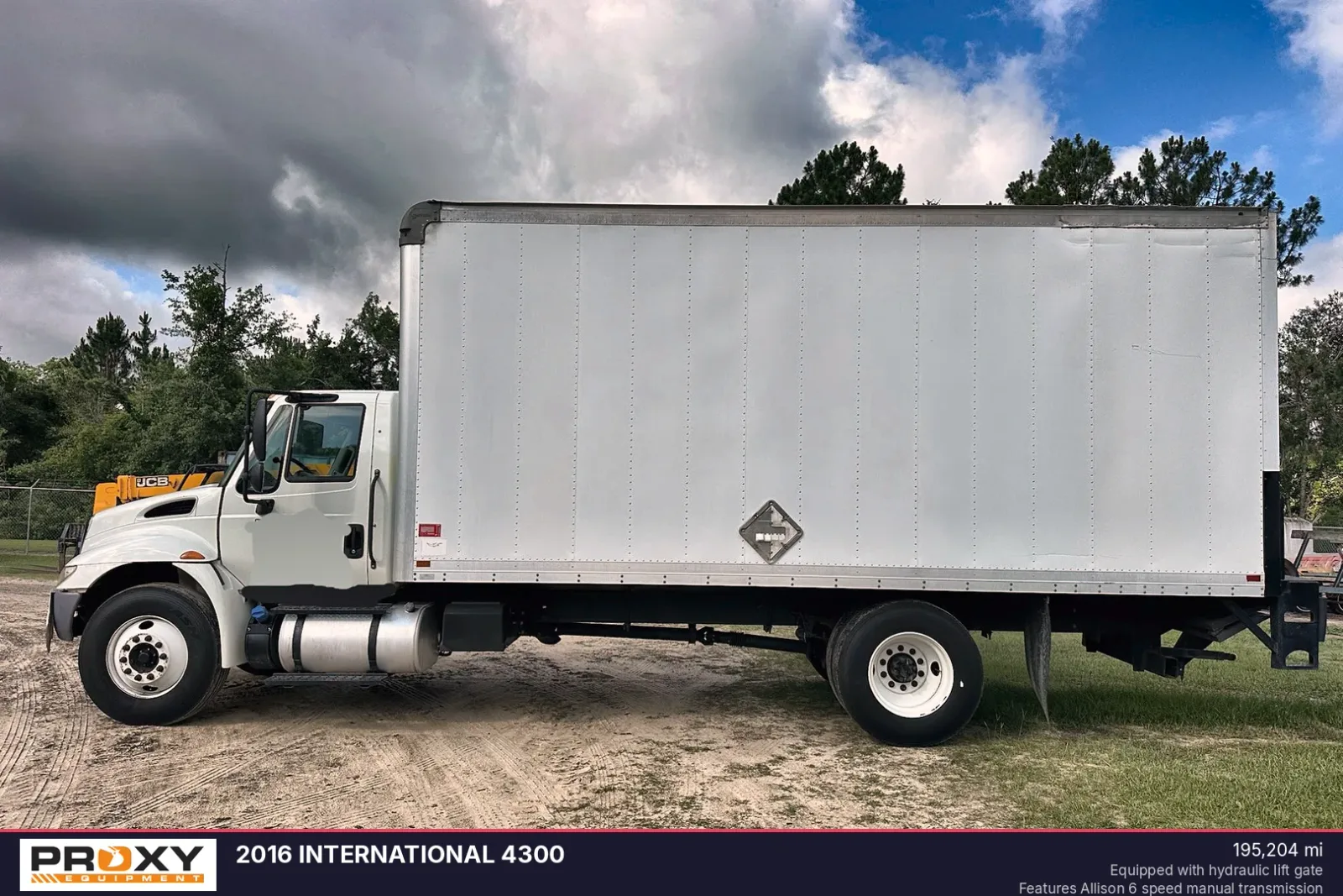 2016 INTERNATIONAL 4300