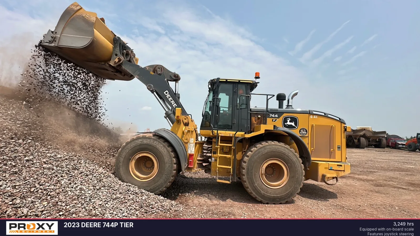 2023 DEERE 744P Tier