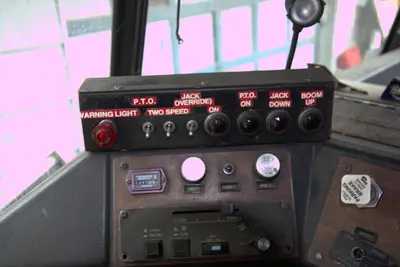 1990 TEREX 320 - view 17 of 21