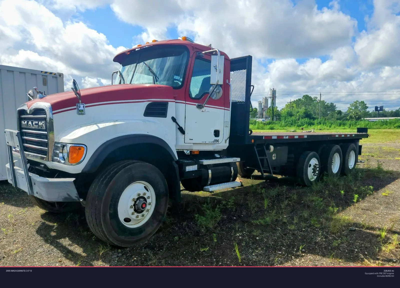 2005 MACK Granite CV713