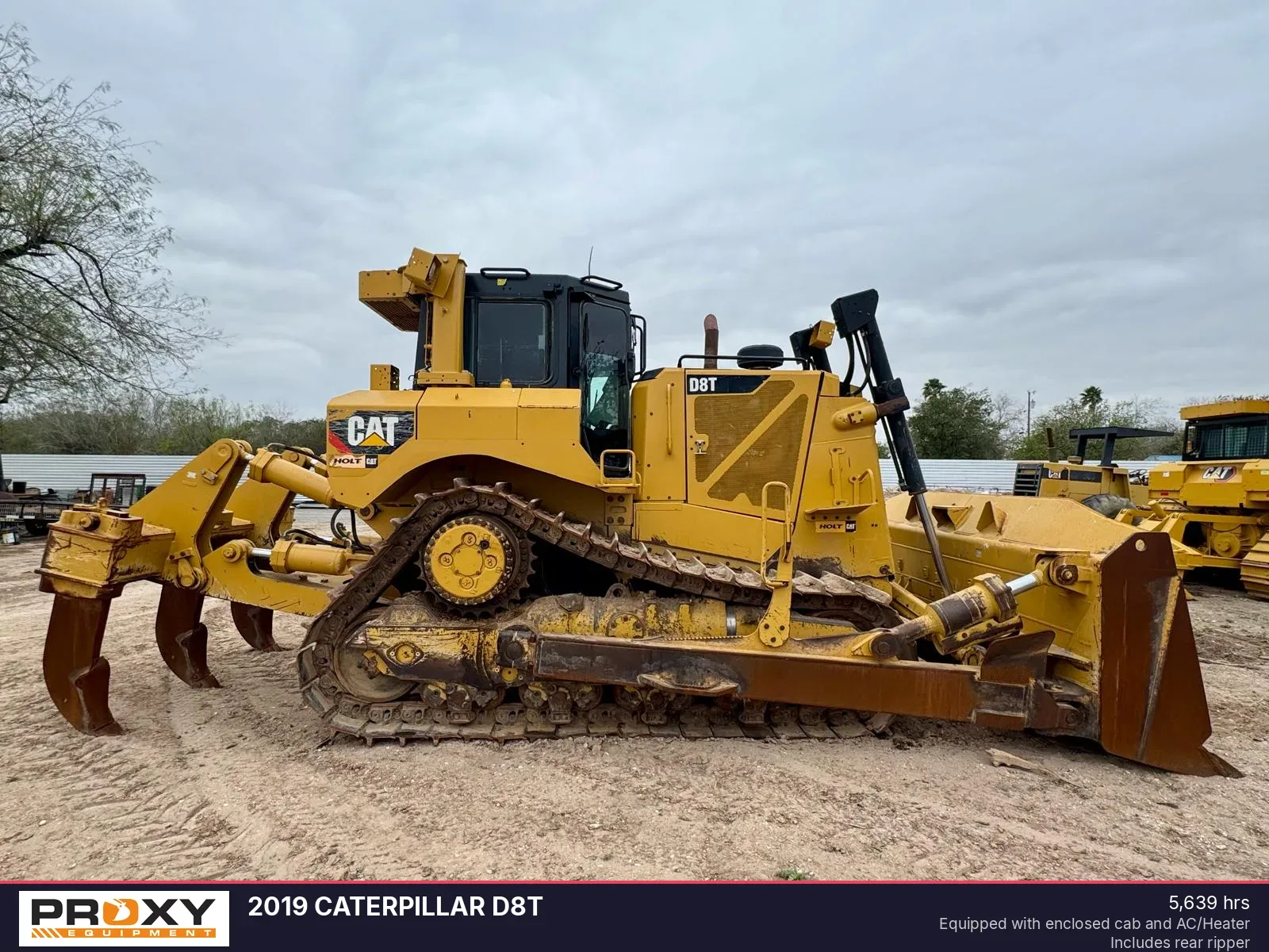 2019 CATERPILLAR D8T