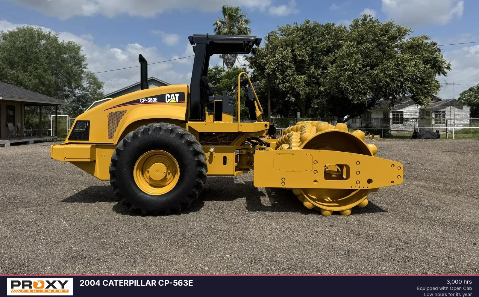 2004 CATERPILLAR CP-563E