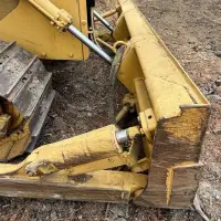 1985 DEERE 750B - view 9 of 30