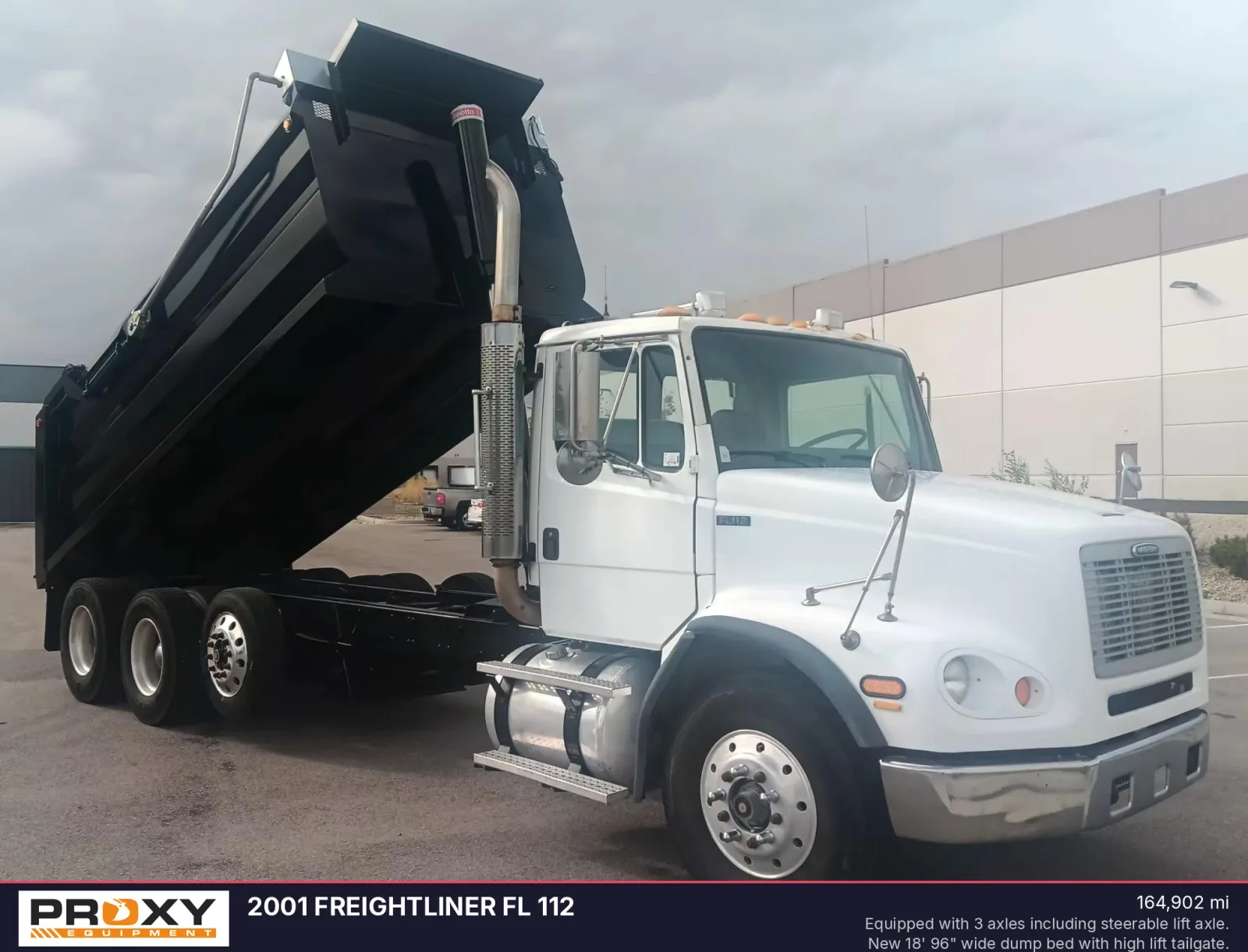 2001 FREIGHTLINER FL 112
