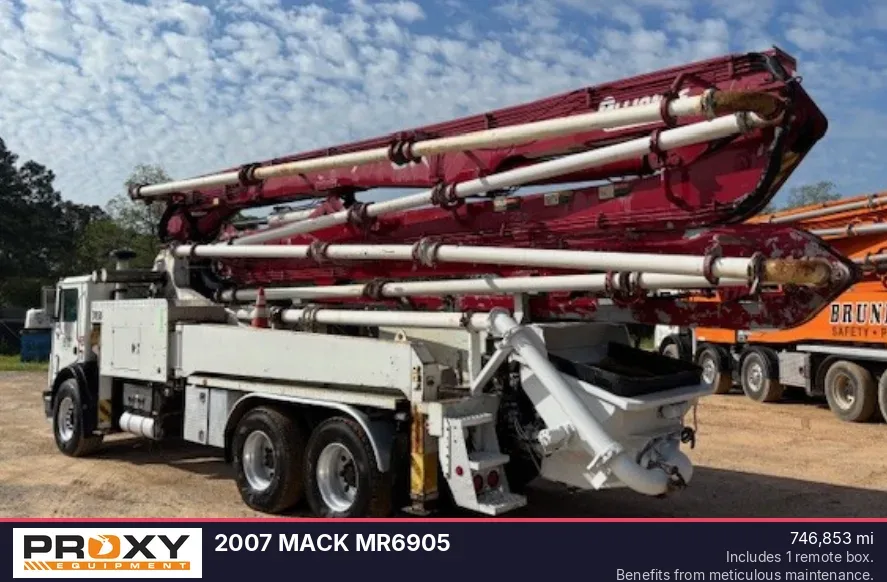 2007 MACK MR6905