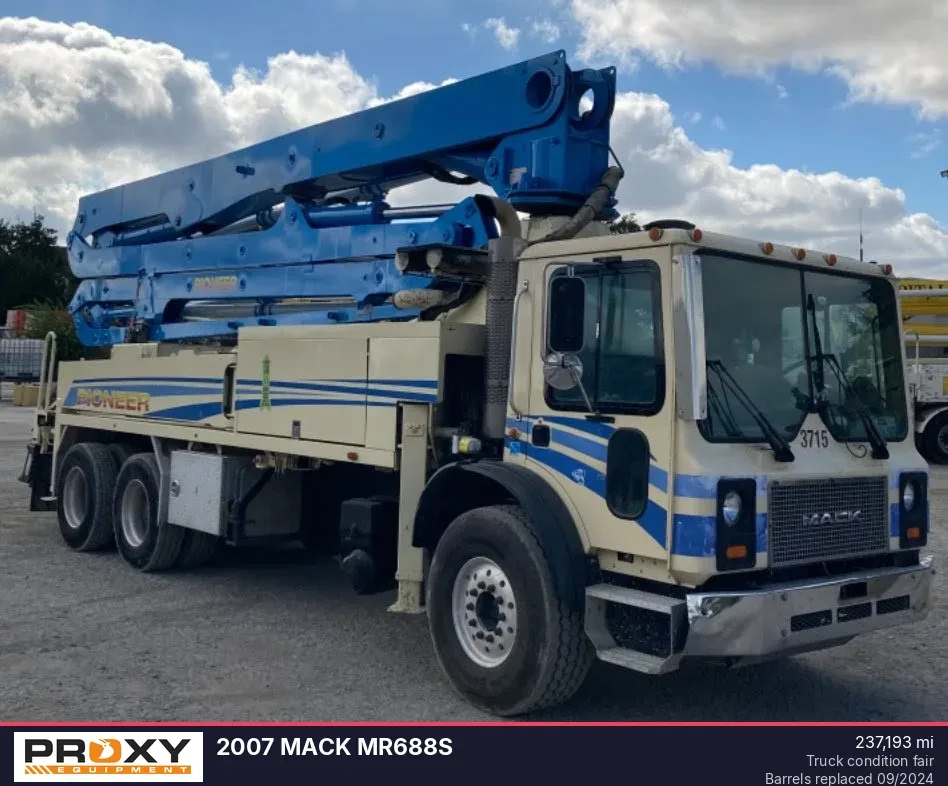 2007 MACK MR688S