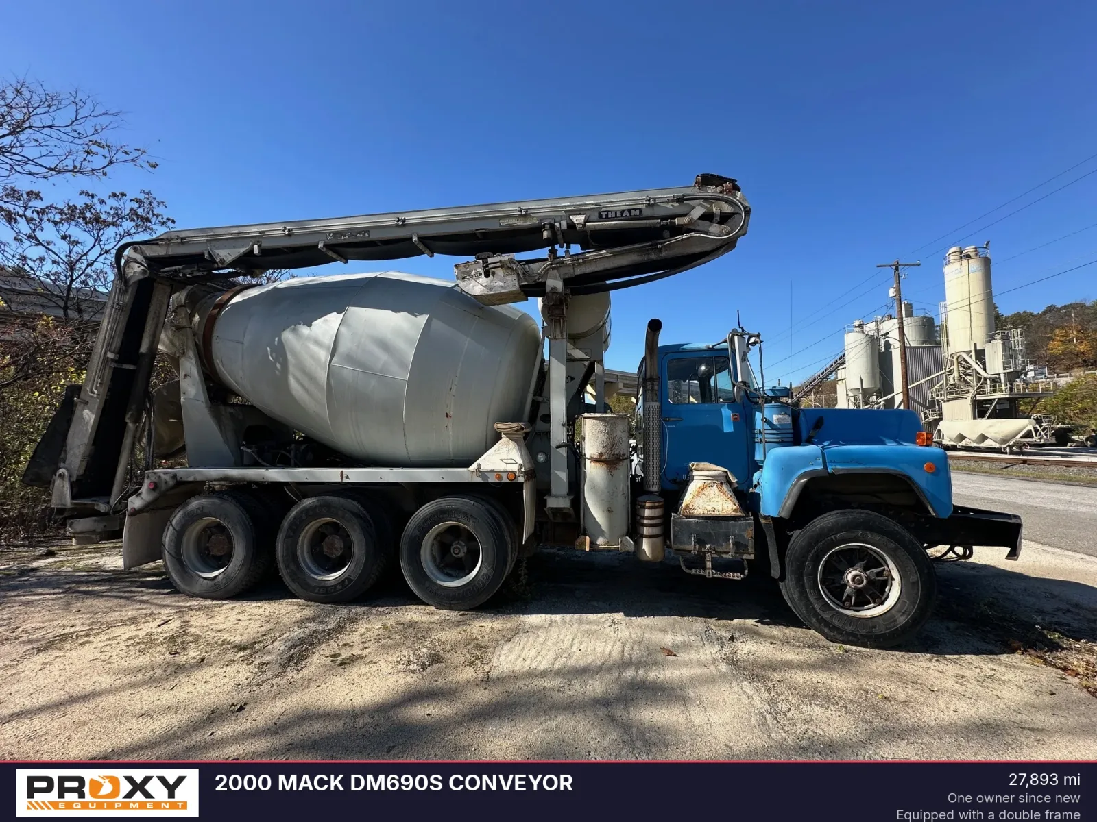 2000 MACK DM690S Conveyor
