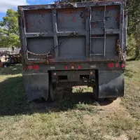 1985 CLEMENT Pup Trailer - view 7 of 13