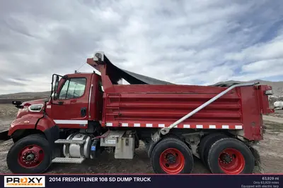 2014 FREIGHTLINER 108 SD Dump Truck - view 2 of 30