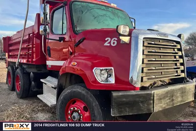 2014 FREIGHTLINER 108 SD Dump Truck - view 3 of 30