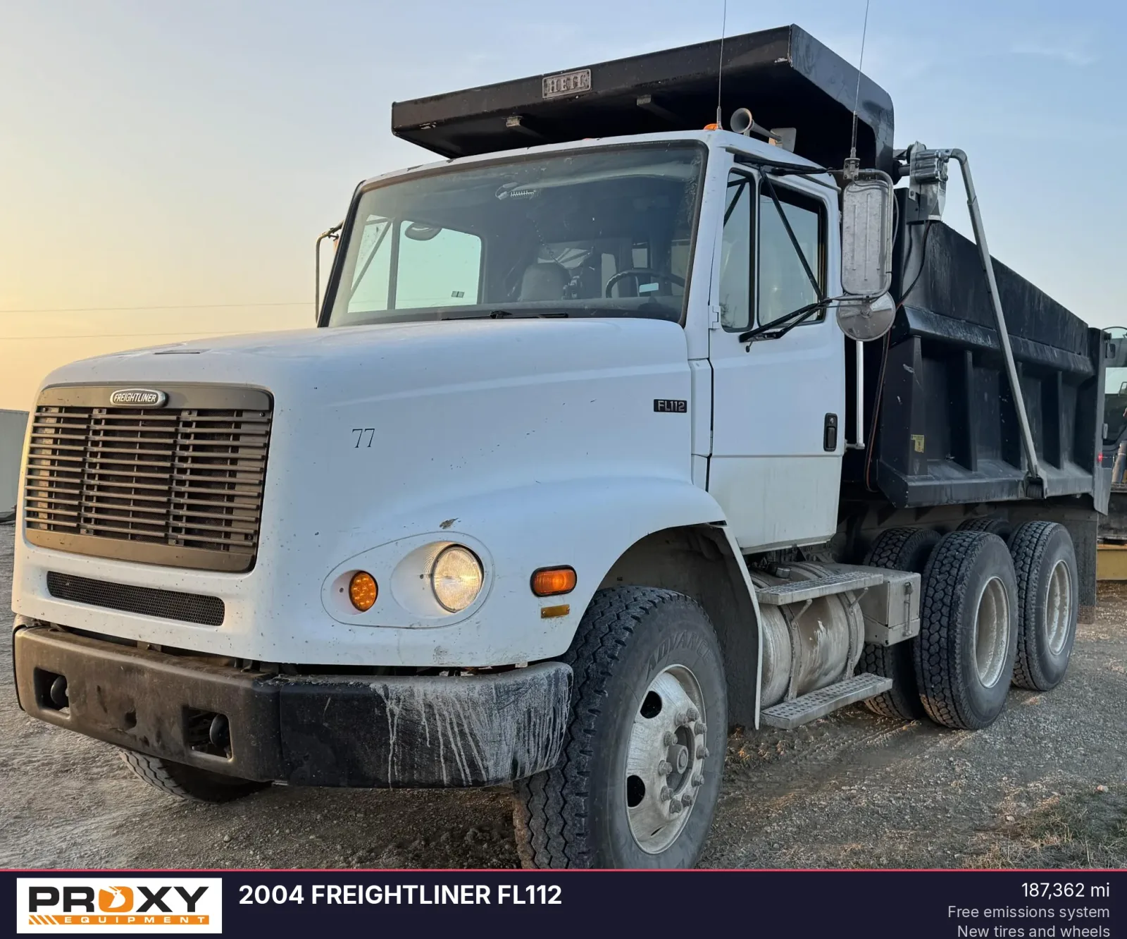 2004 FREIGHTLINER FL112
