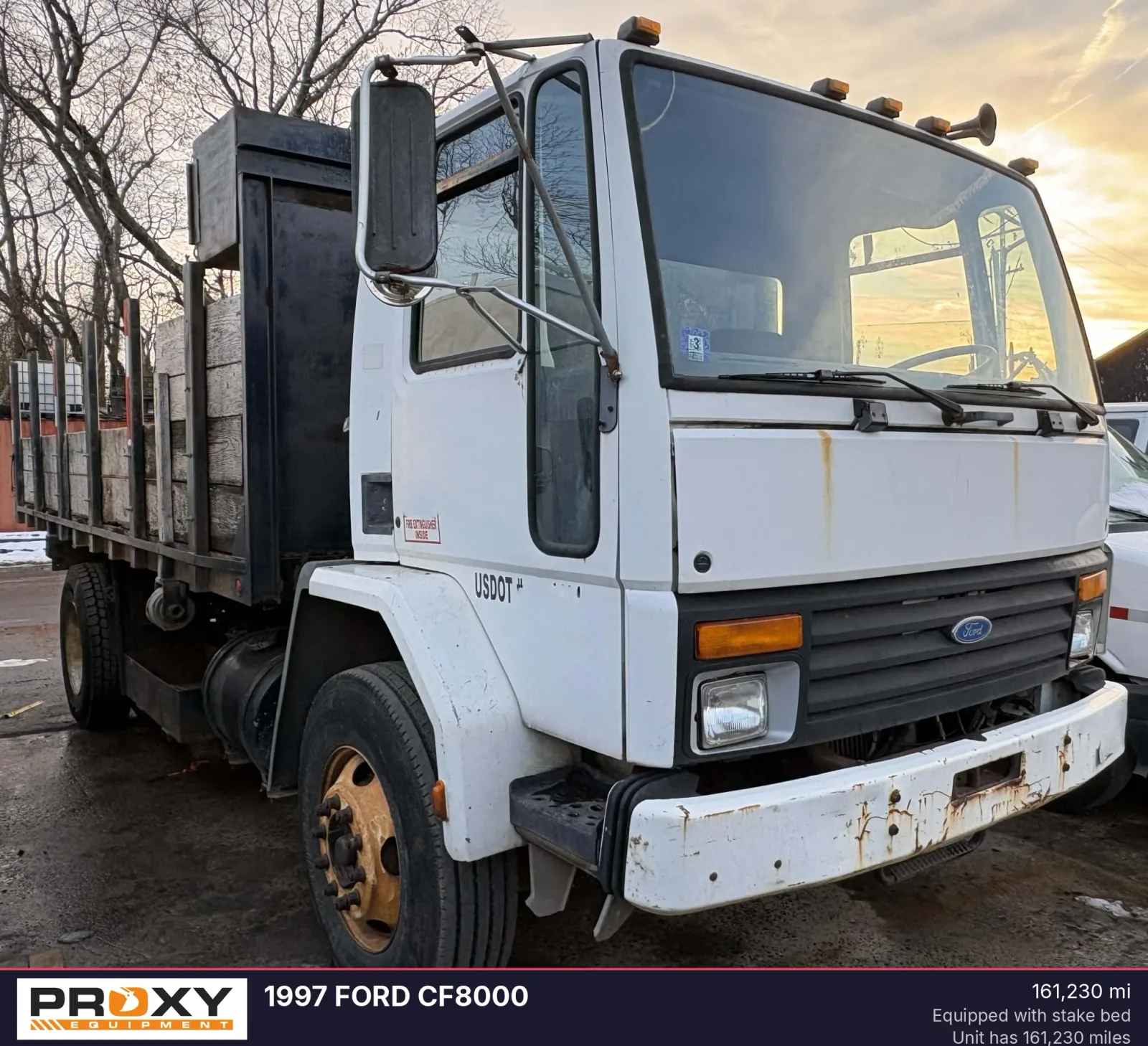 1997 FORD CF8000