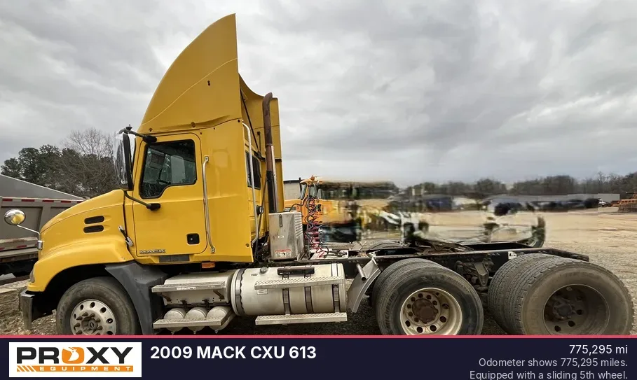 2009 MACK CXU 613