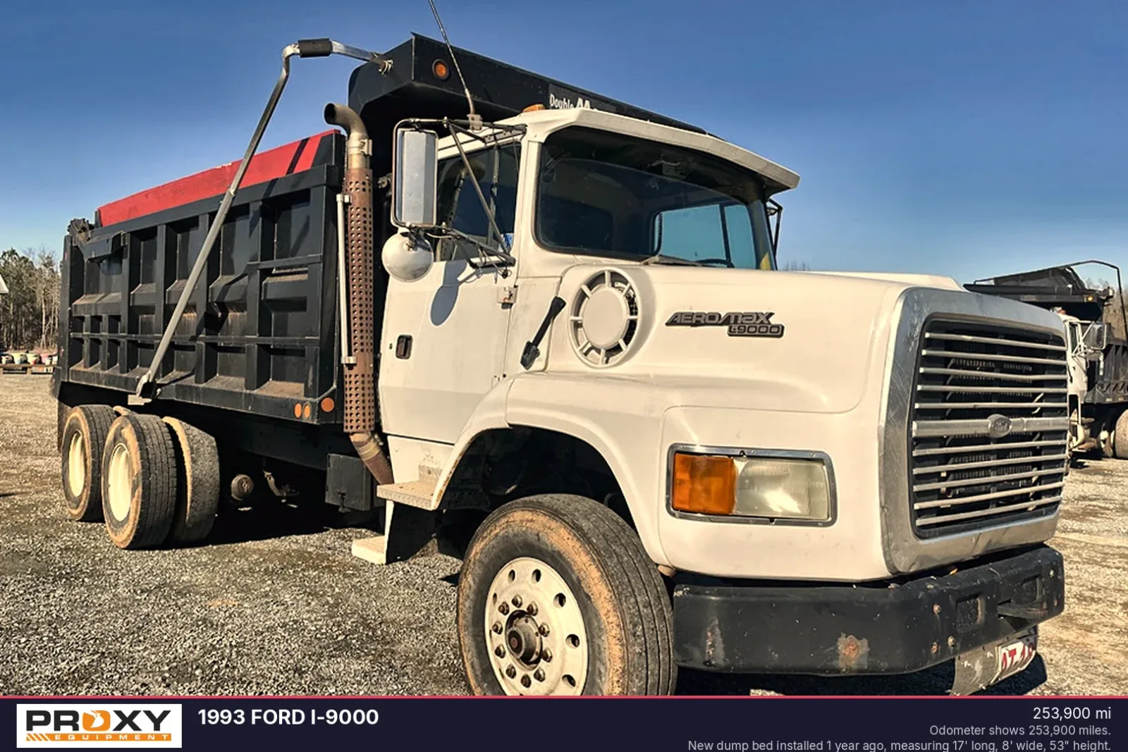1993 FORD l-9000