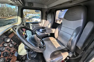 2008 PETERBILT 340 - view 20 of 30