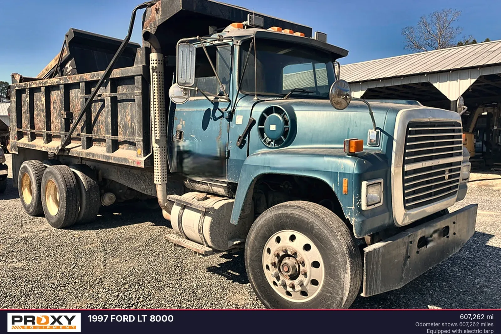 1997 FORD LT 8000