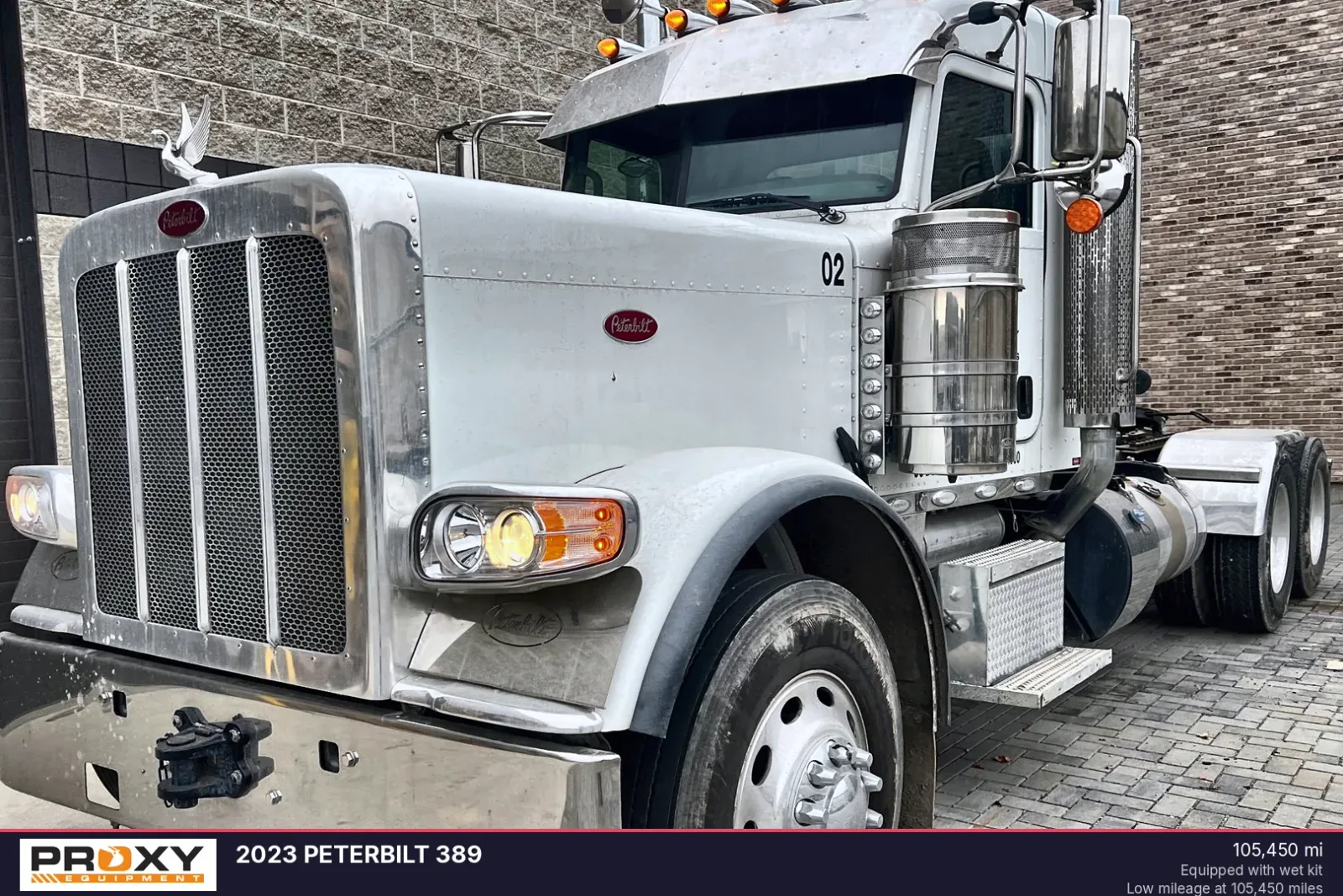 2023 PETERBILT 389
