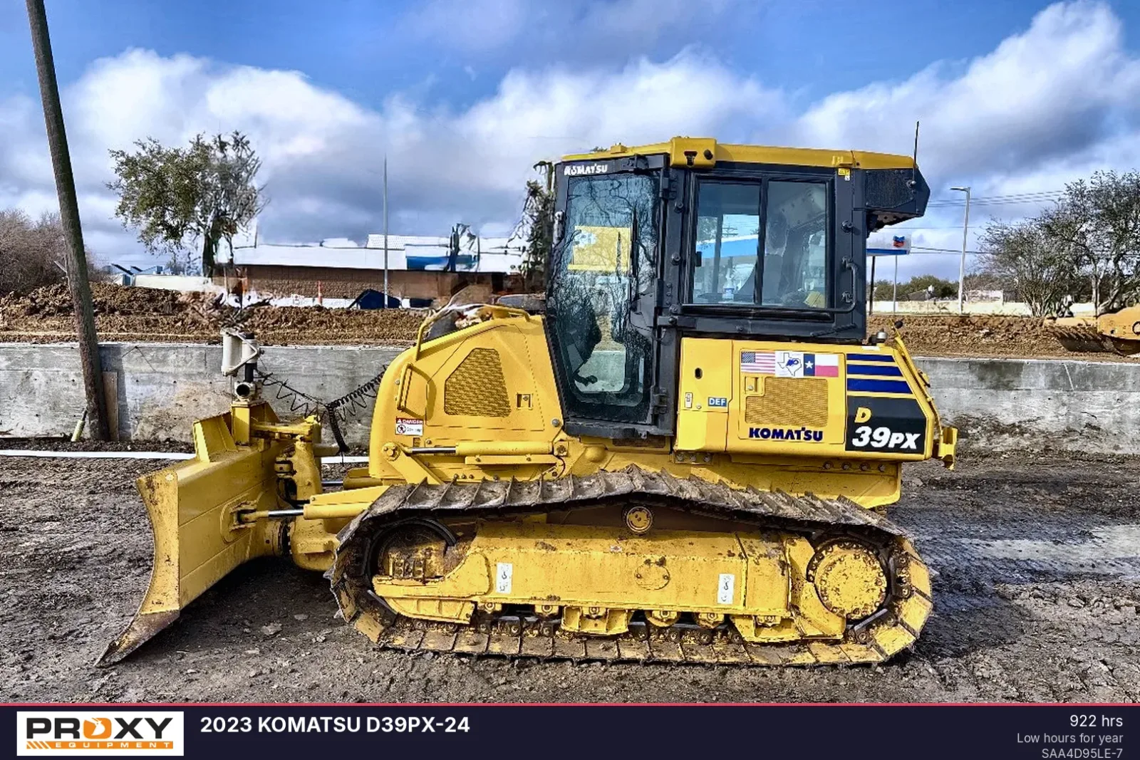2023 KOMATSU D39PX-24