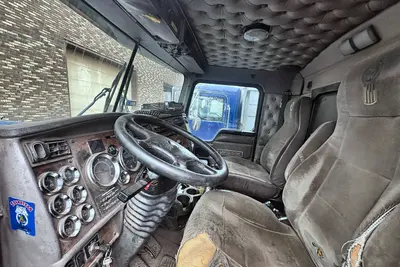 2003 KENWORTH W900 - view 7 of 14