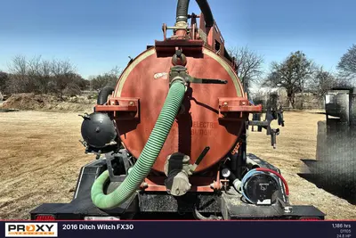 2016 Ditch Witch FX30 - view 3 of 18
