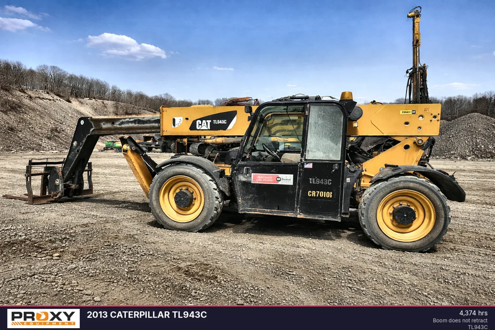 2013 CATERPILLAR TL943C