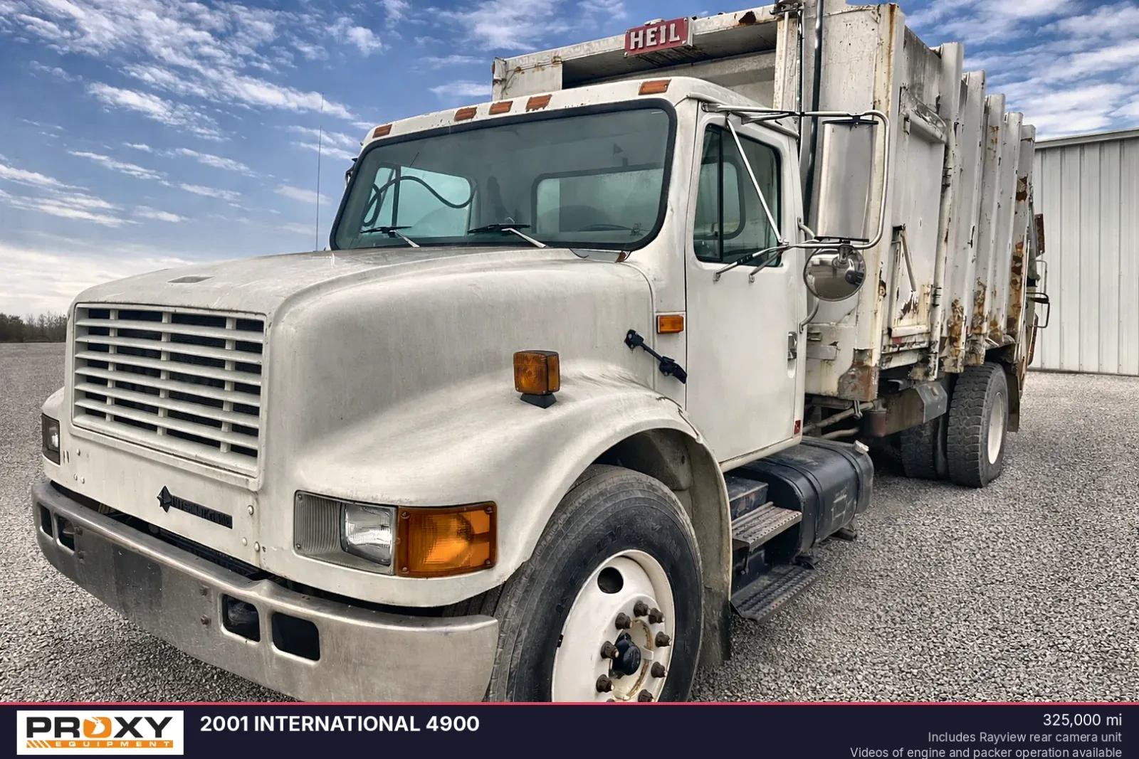 2001 INTERNATIONAL 4900