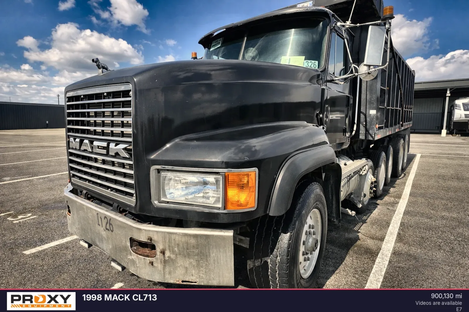 1998 MACK CL713