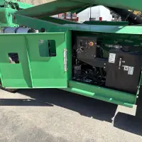 2016 JLG 4394RT - view 14 of 34
