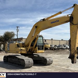2004 KOMATSU PC200LC-7 - view 2 of 45