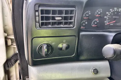 2008 FORD F750 4X2 - view 20 of 20