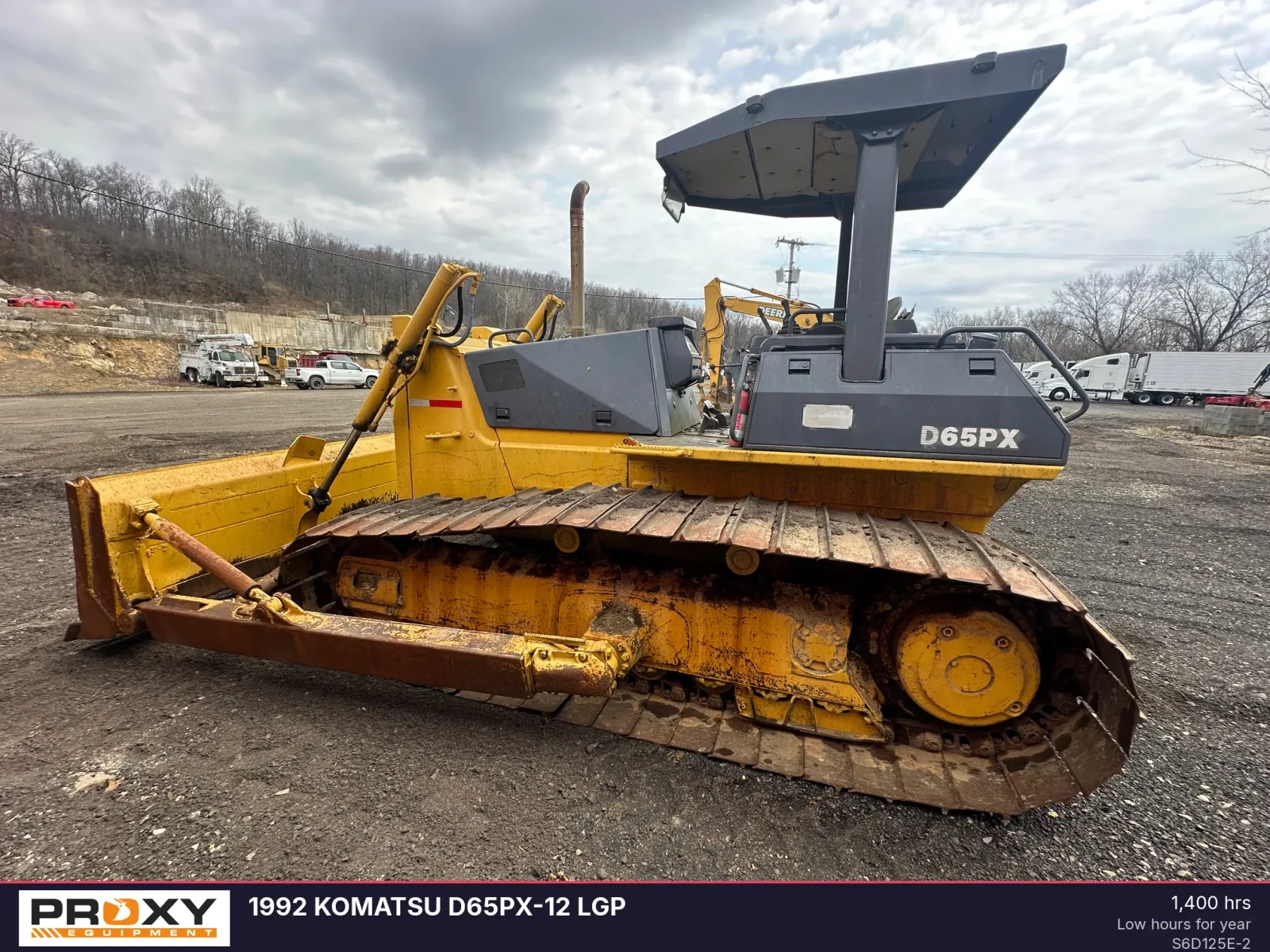 1992 KOMATSU D65PX-12 LGP