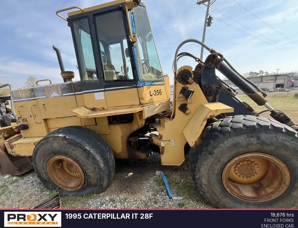 1995 CATERPILLAR IT 28F
