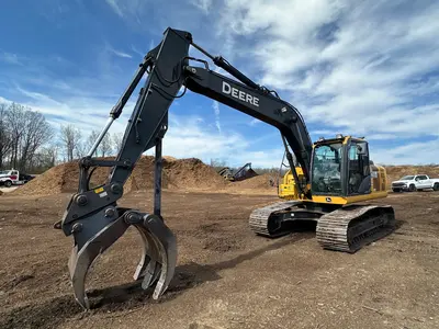2016 DEERE 180G LC - view 1 of 47