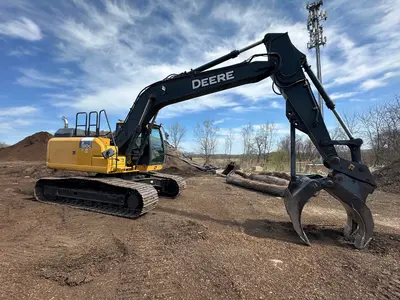 2016 DEERE 180G LC - view 4 of 47