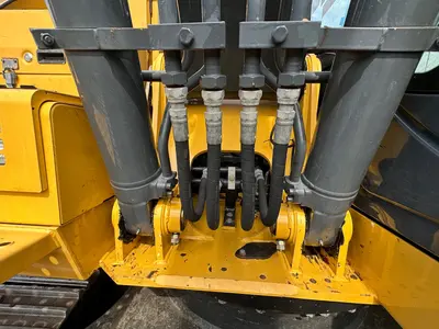 2016 DEERE 180G LC - view 12 of 47