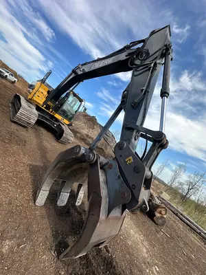 2016 DEERE 180G LC - view 19 of 47