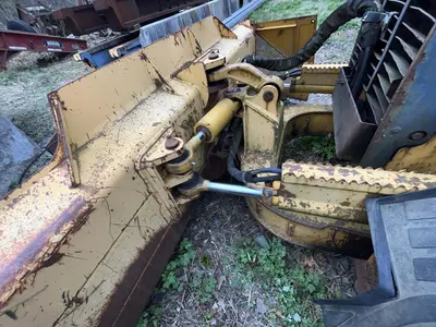 1998 DEERE 450H LT - view 16 of 29