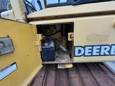 1998 DEERE 450H LT - view 19 of 29