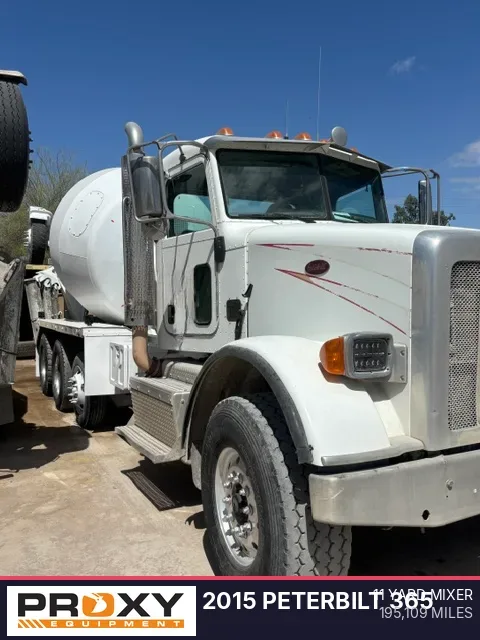 2015 PETERBILT 365