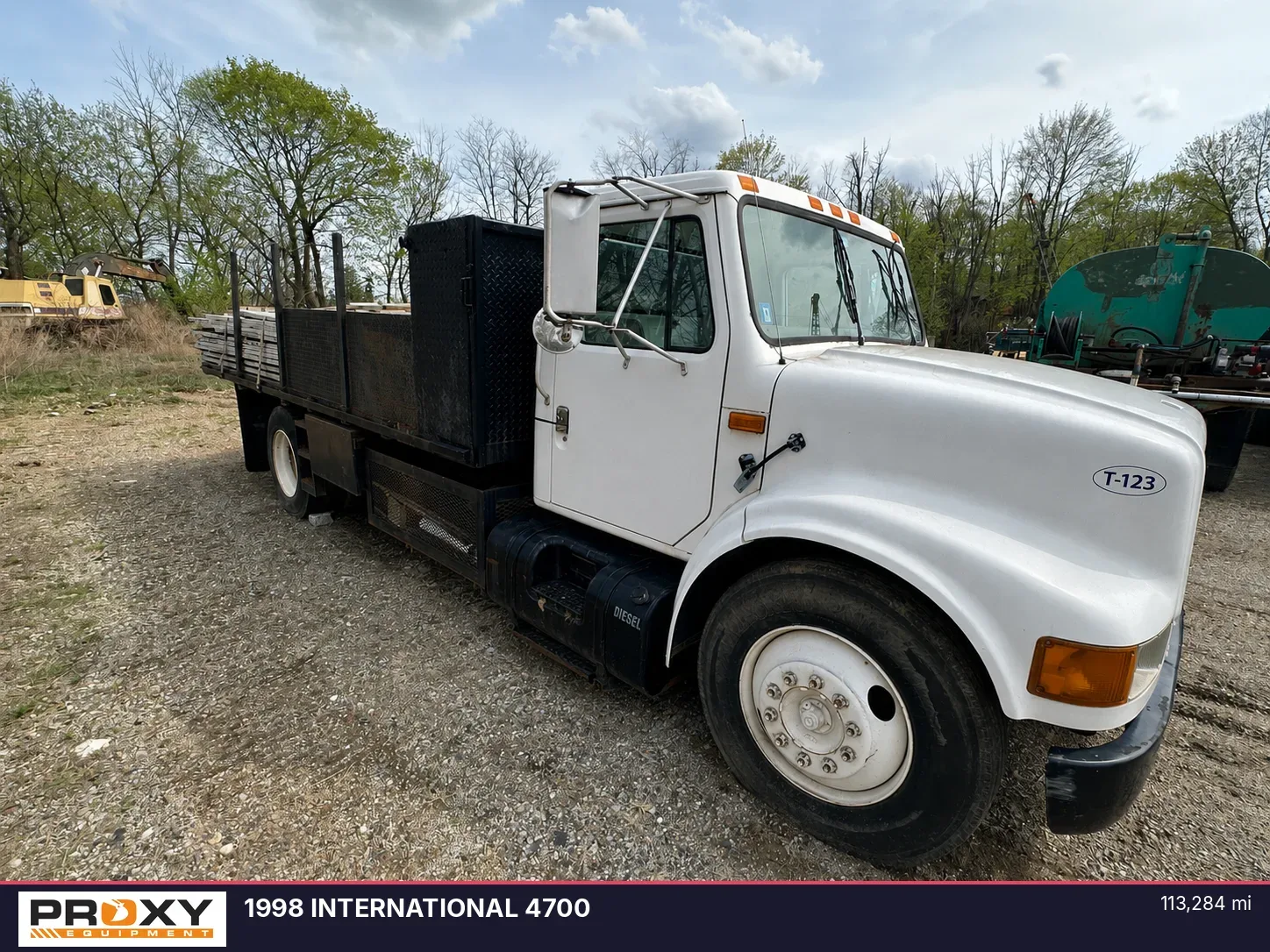 1998 INTERNATIONAL 4700
