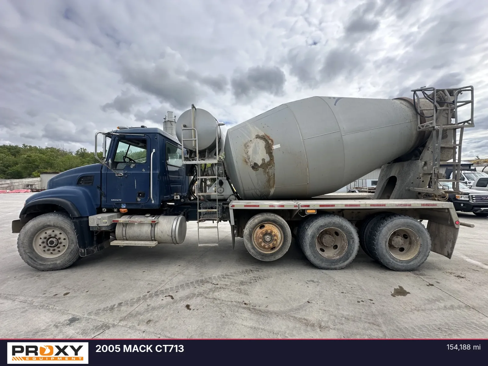 2005 MACK CT713