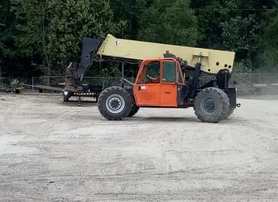 2016 JLG G15-44A - view 2 of 17