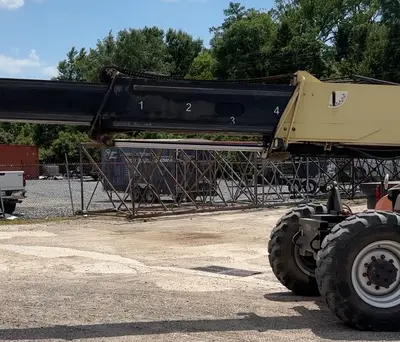 2016 JLG G15-44A - view 6 of 17