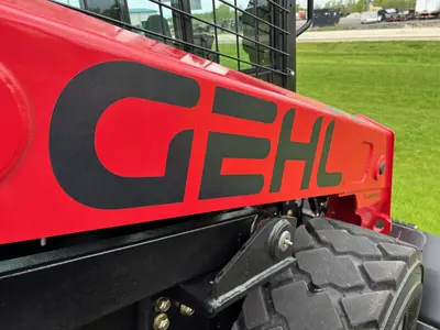 2009 GEHL V275 - view 17 of 23